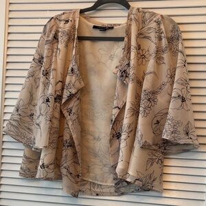 Forever 21 Cream and Black Floral top